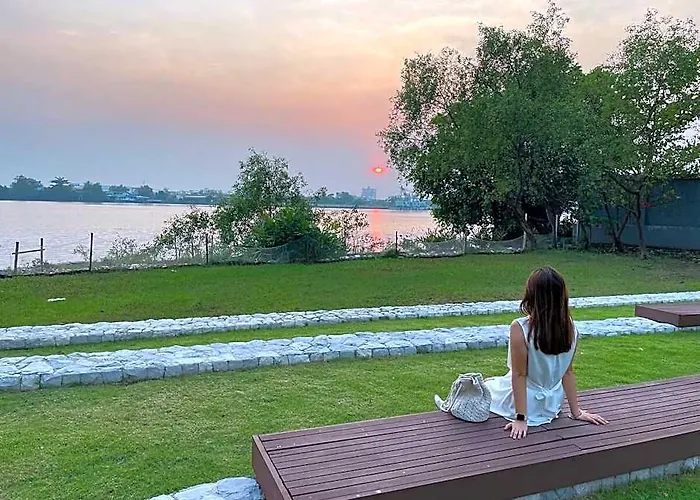 The Beautiful River View Say Hi! 4*